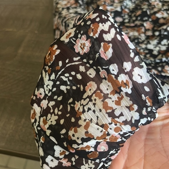 Mood Setter Black Floral Print Ruched Long Sleeve Top - Picture 9 of 9